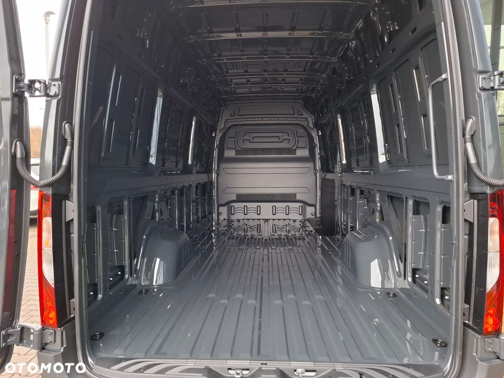 Mercedes-Benz Sprinter 319 CDI Furgon PRO długi 4325 mm L3H2 - 15