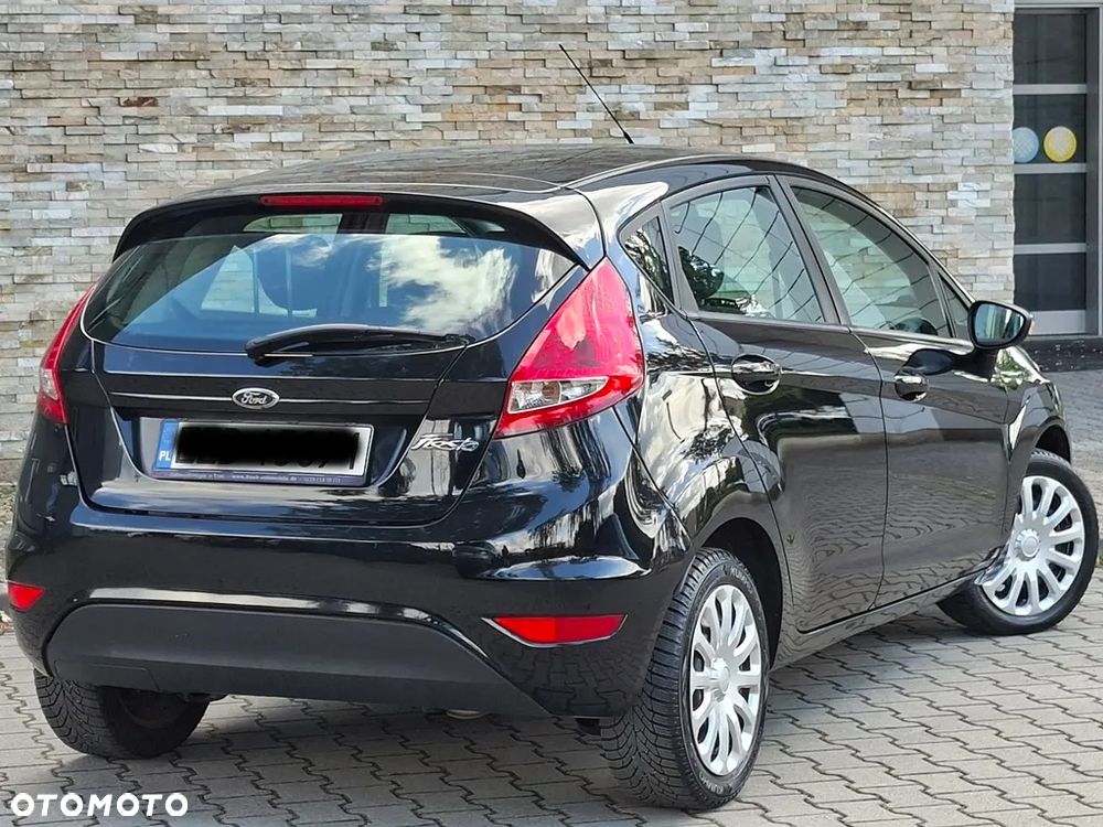 Ford Fiesta 1.25 Champions Edition - 18