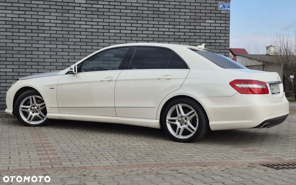Mercedes-Benz Klasa E - 9