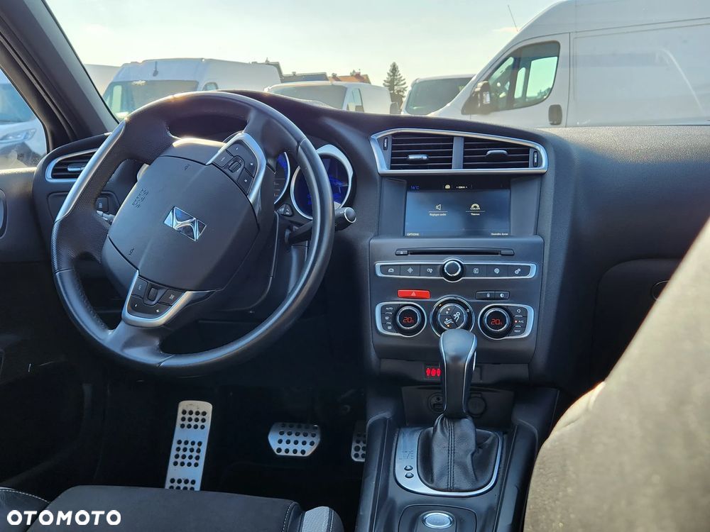 Citroën DS4 2.0 BlueHDi SportChic S&S EAT6 - 7