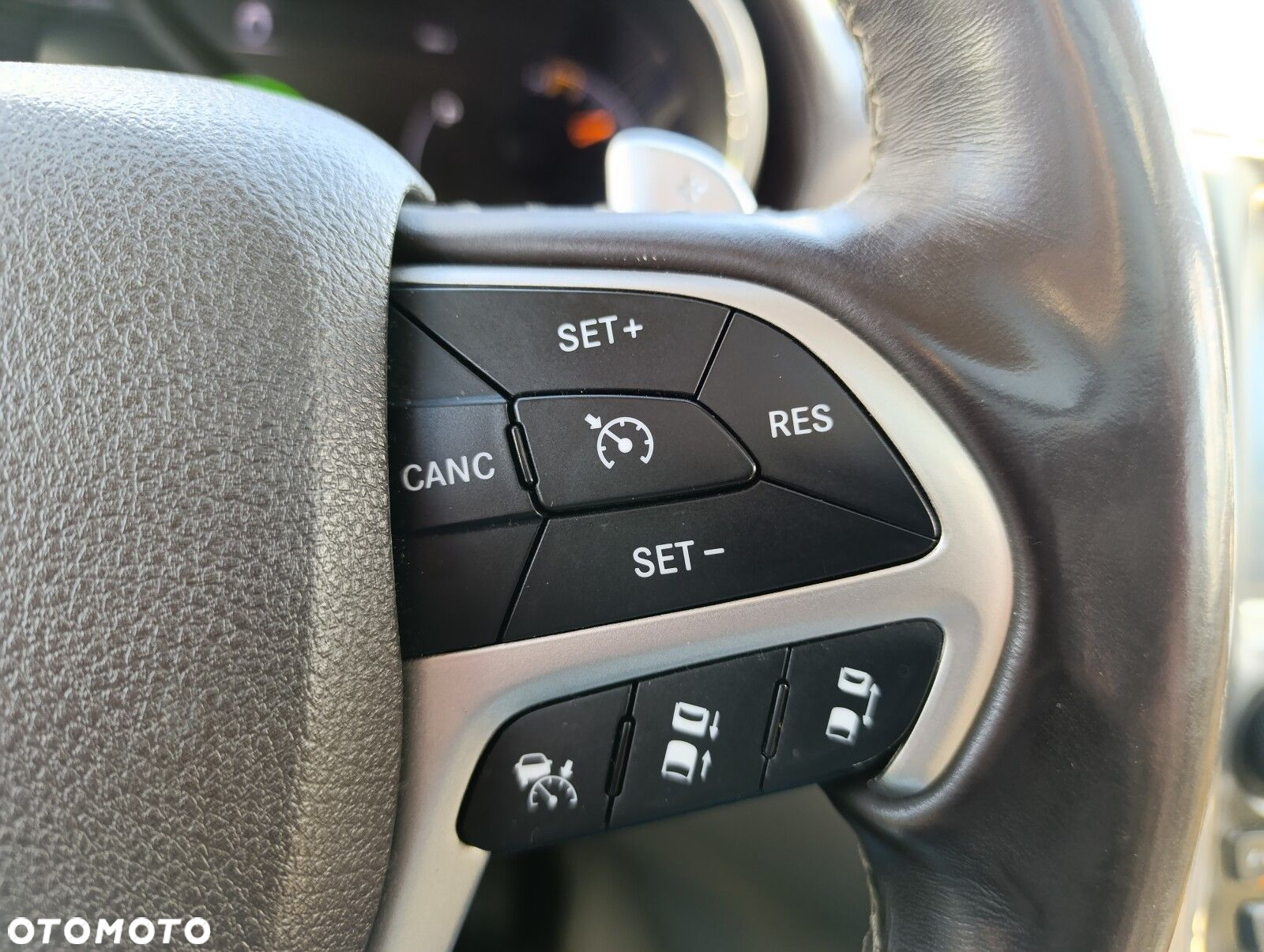 Jeep Grand Cherokee - 19
