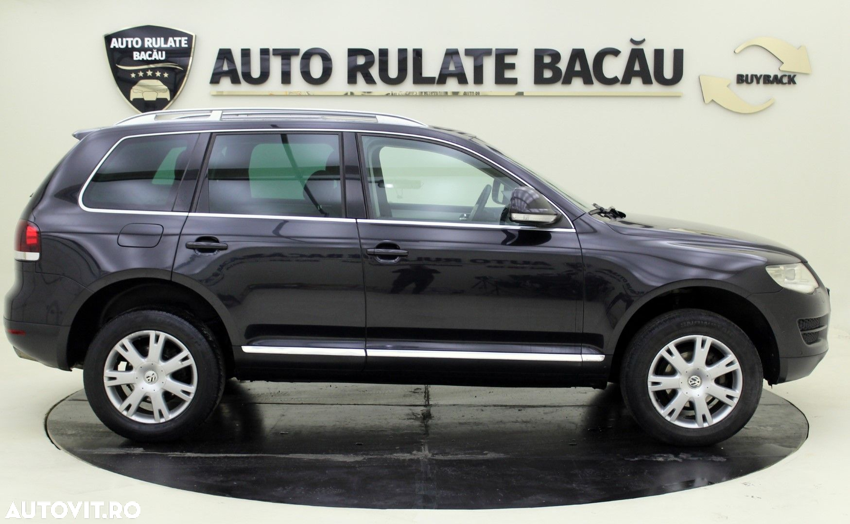 Volkswagen Touareg - 4