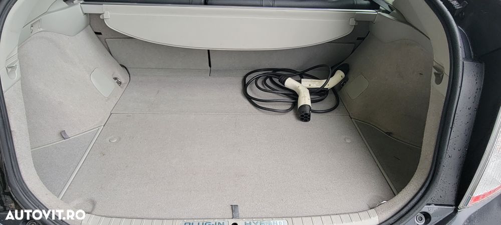 Toyota Prius ver--hybrid-life - 11
