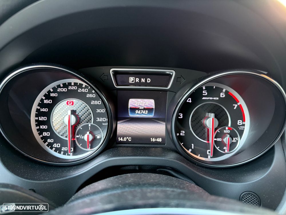 Mercedes-Benz CLA 45 AMG 4Matic Shooting Brake Speedshift 7G-DCT Night Edition - 6