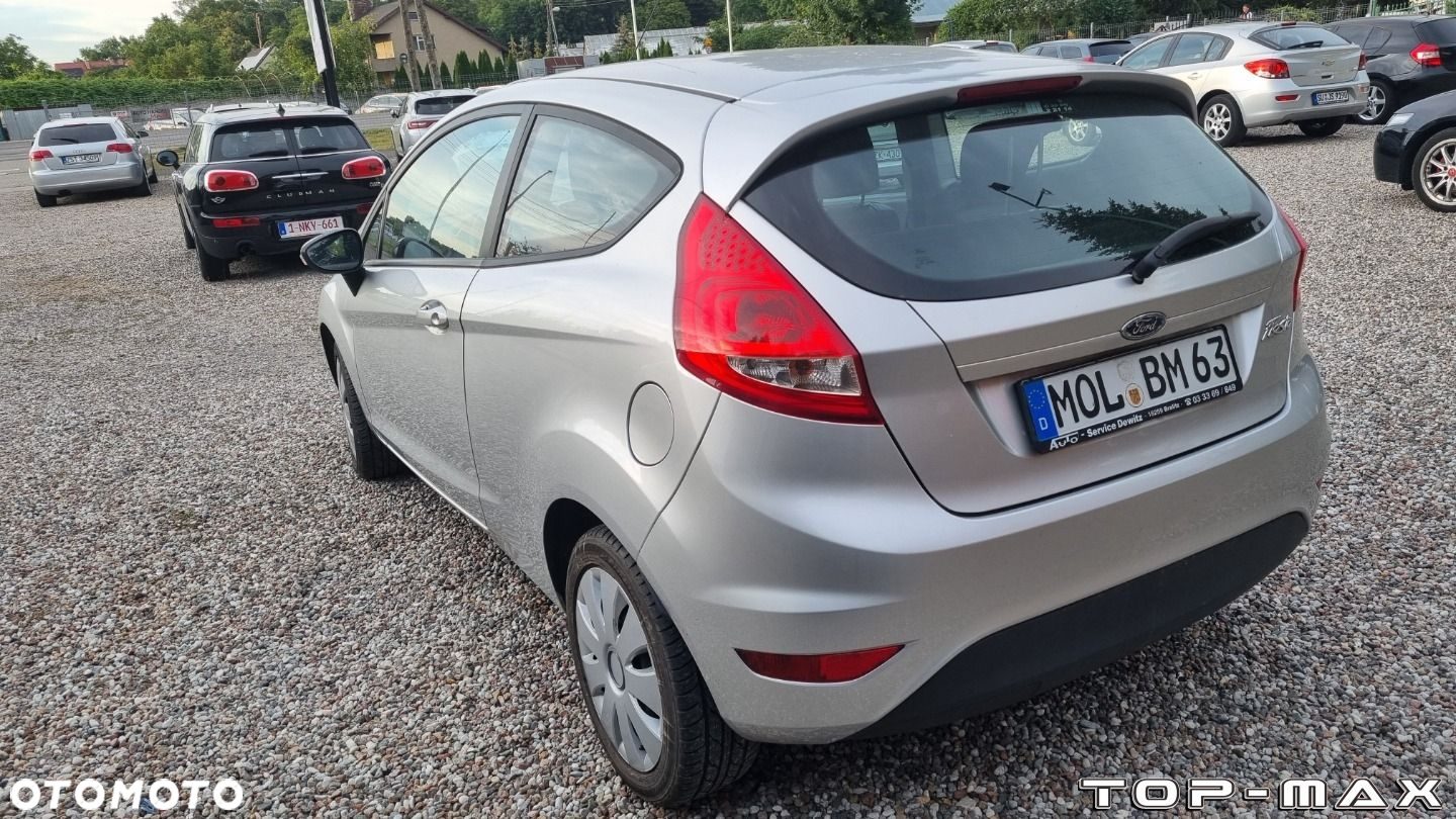Ford Fiesta - 10