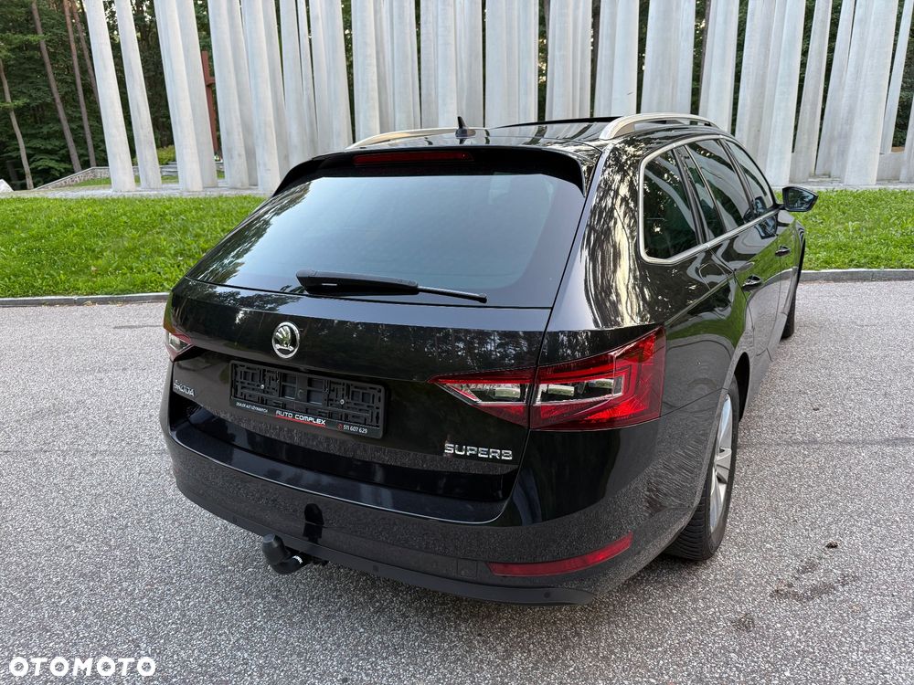 Skoda Superb 2.0 TDI DSG L&K - 15