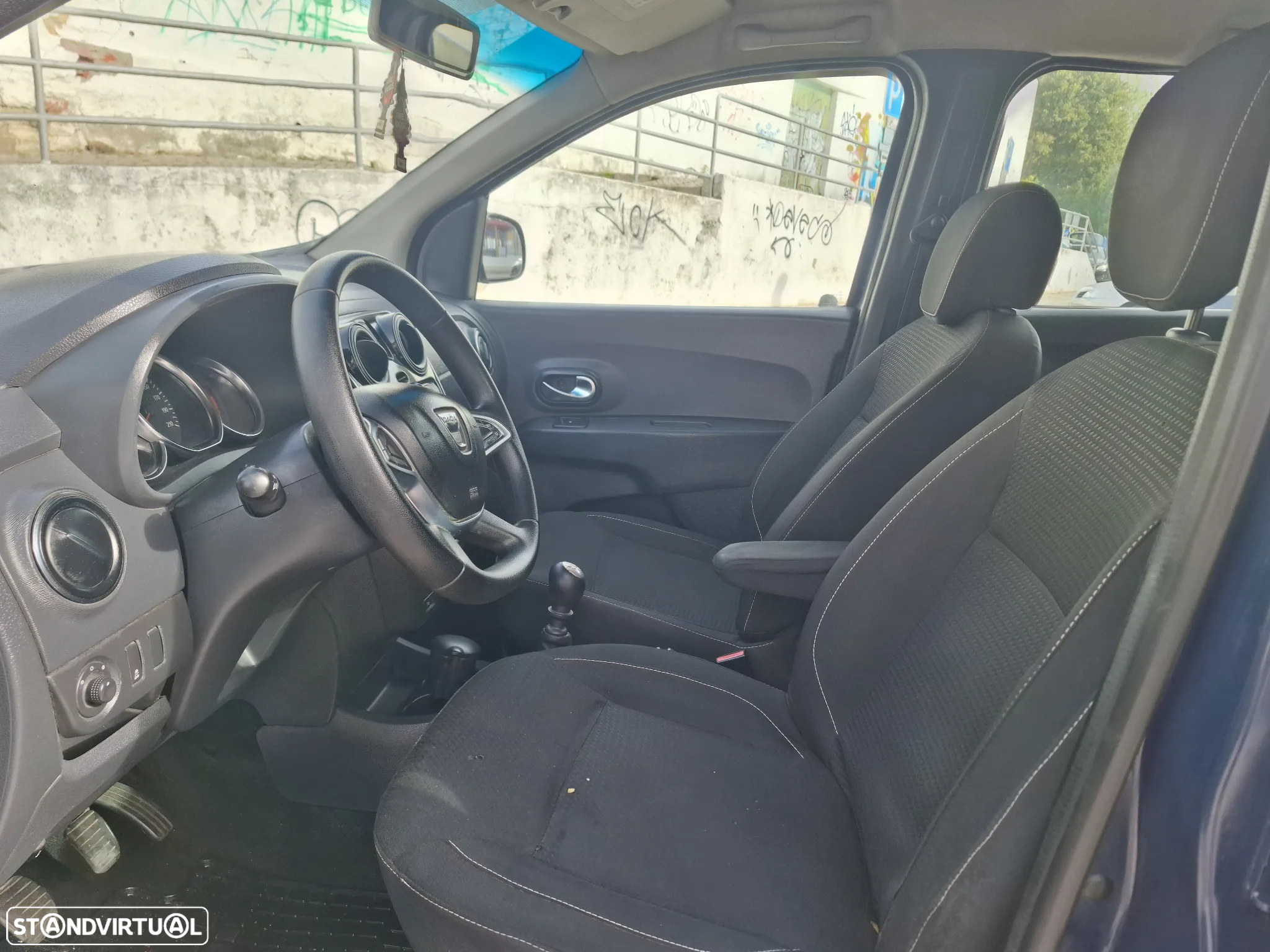 Dacia Lodgy 1.5 dCi Confort 7L - 8