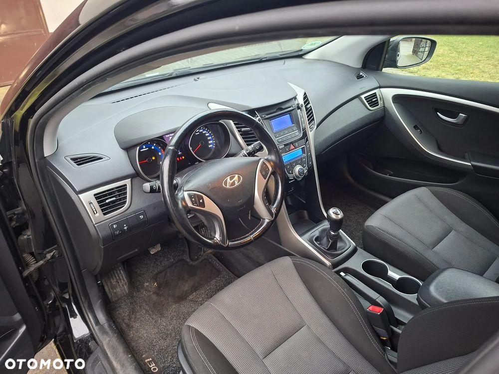 Hyundai i30 blue 1.6 CRDi Passion - 21