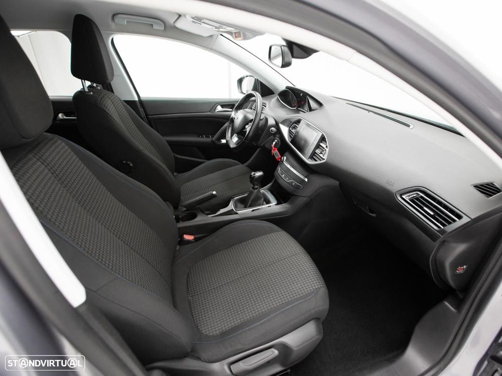 Peugeot 308 1.2 PureTech Style - 9