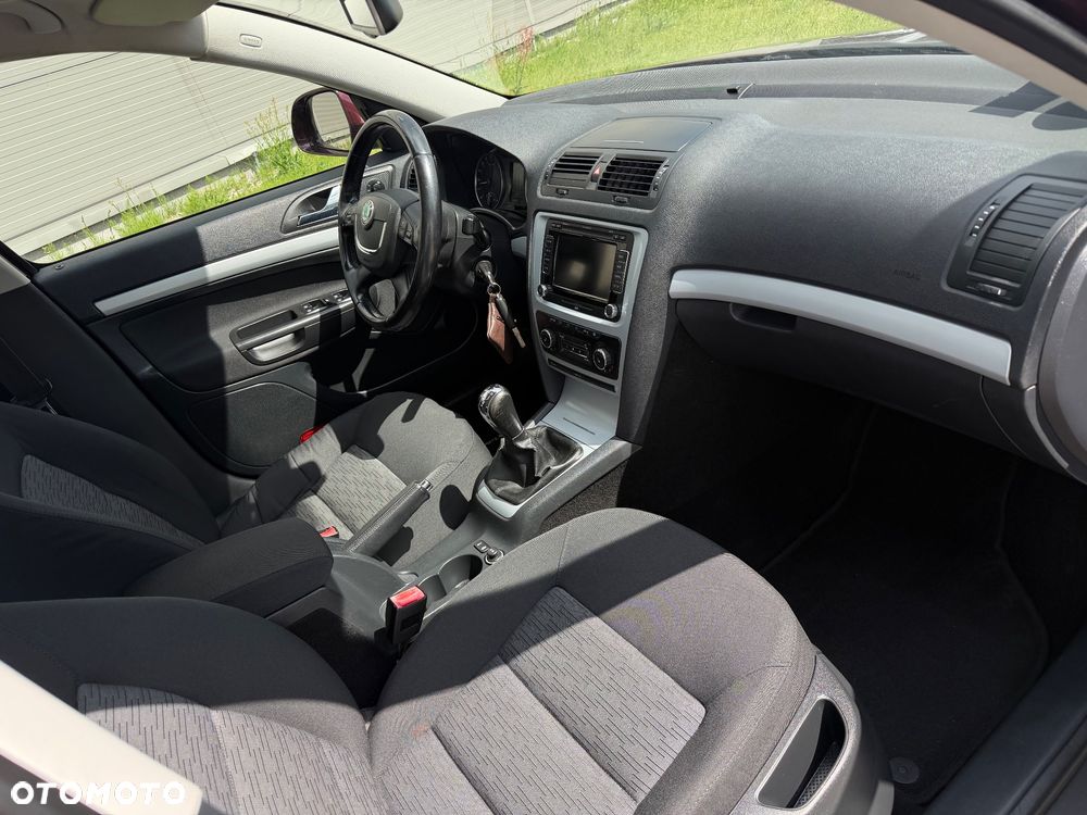 Skoda Octavia 2.0 TDI DPF FAMILY - 15