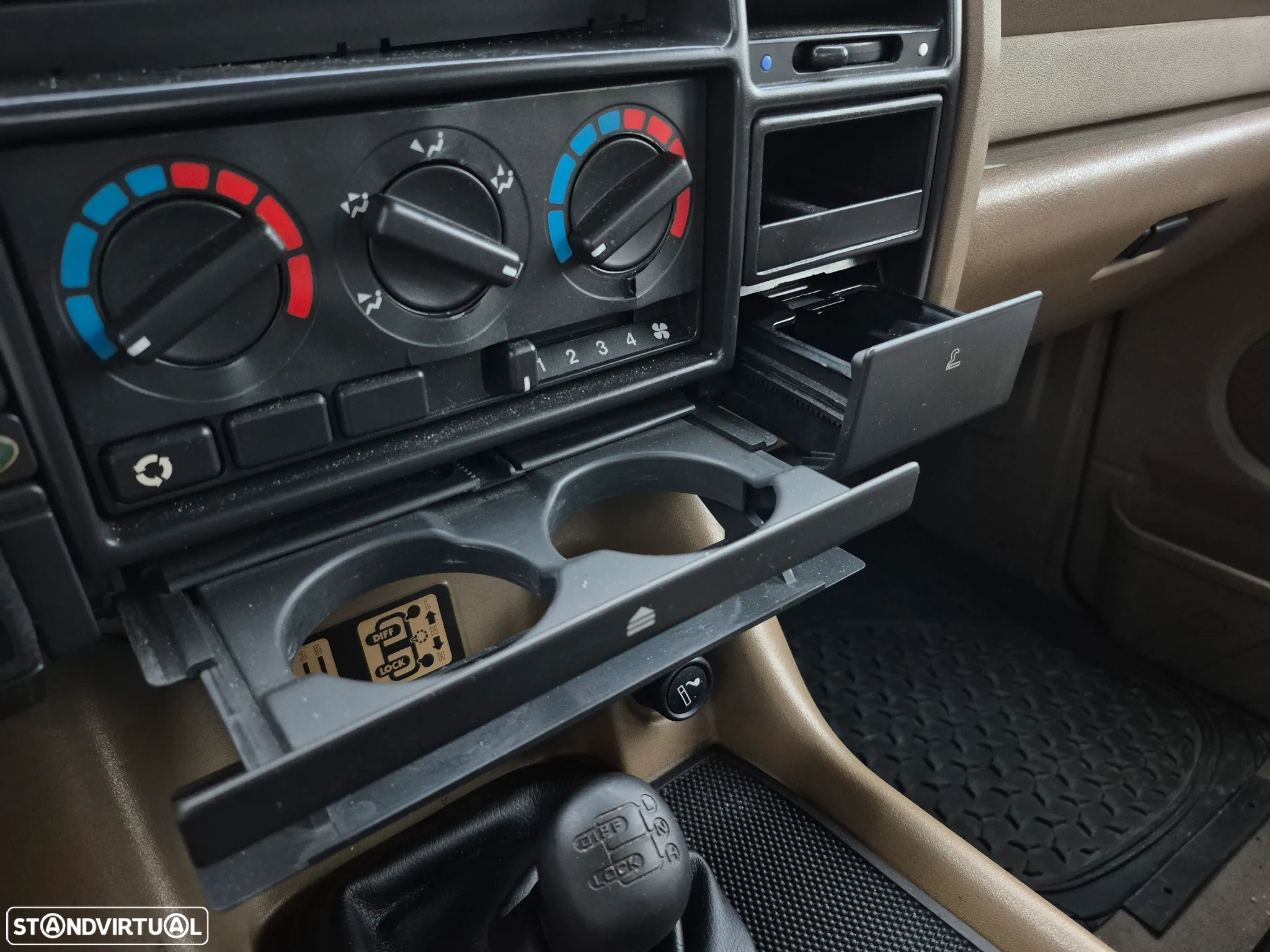 Land Rover Discovery 2.5 TDi - 17