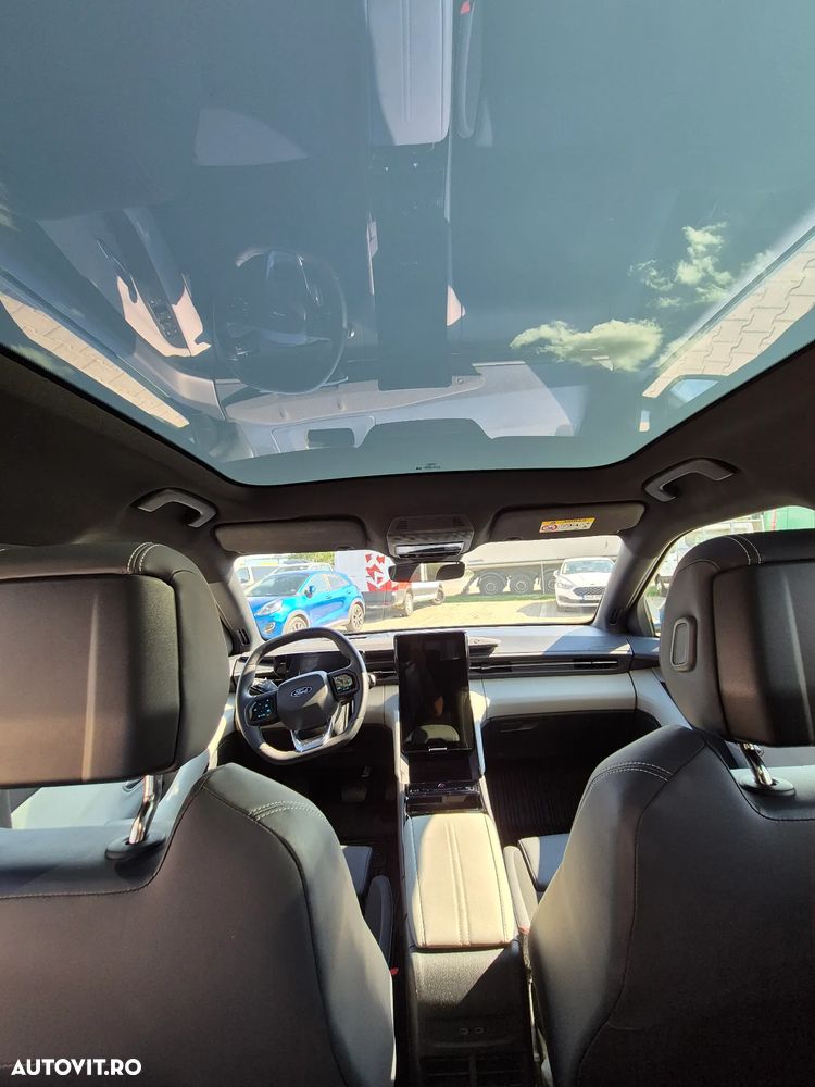 Ford Explorer AWD 79 kWh Extended Range Premium - 13