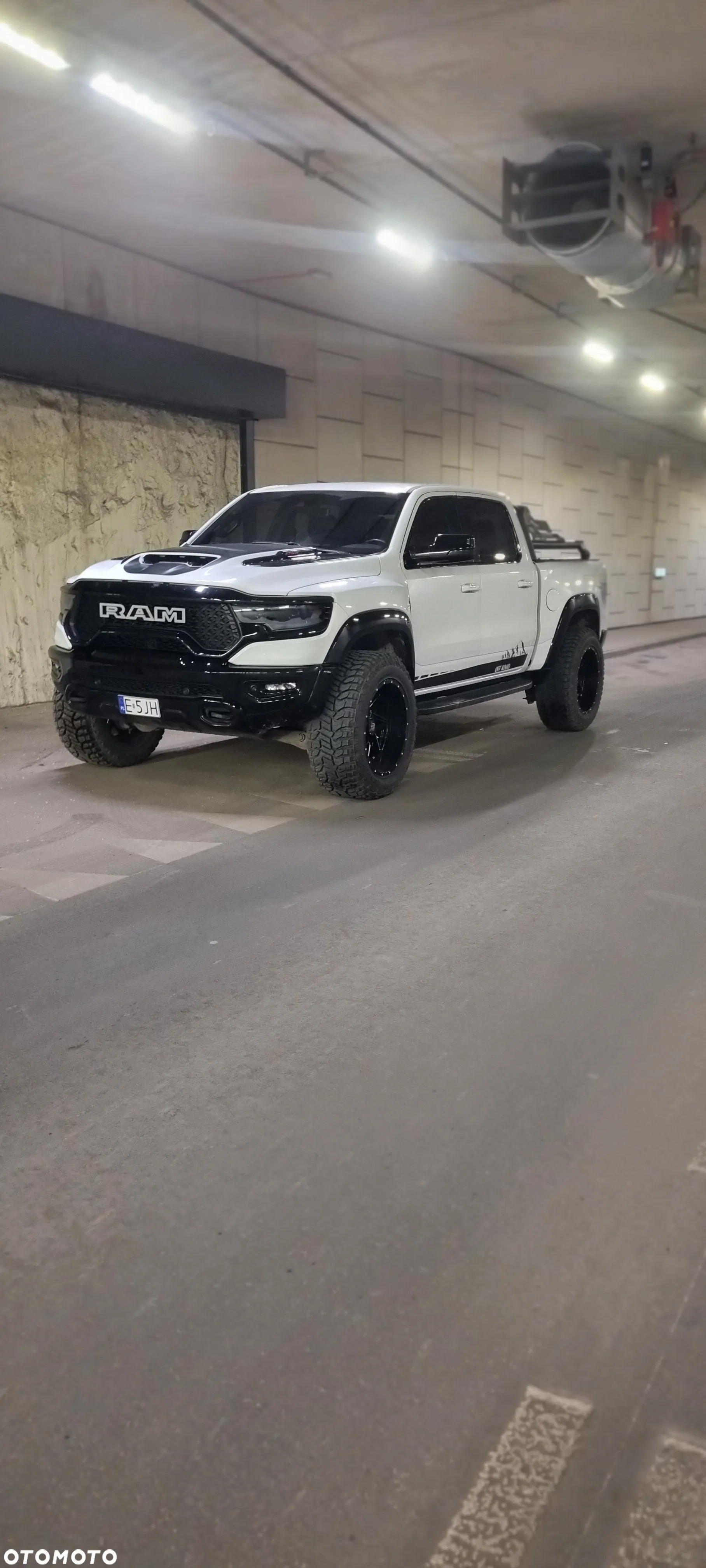 Dodge RAM TRX - 14