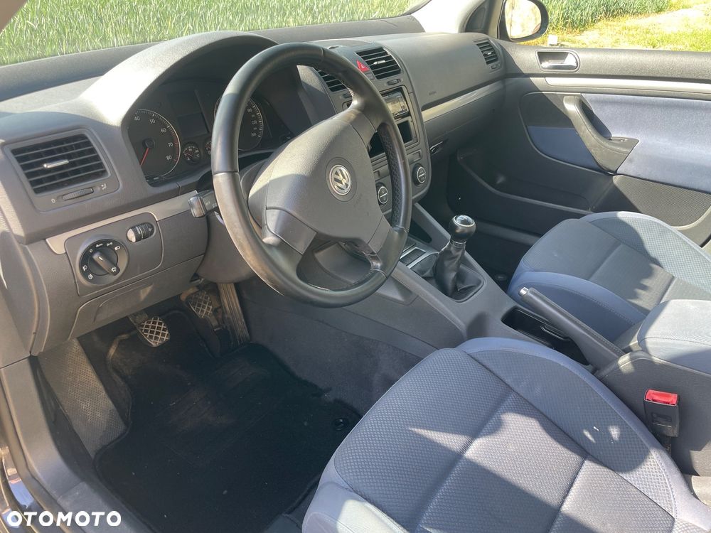 Volkswagen Golf 2.0 FSI Individual - 14