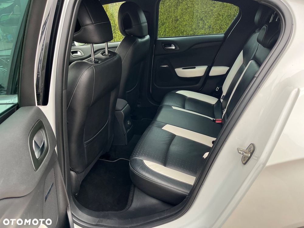 DS Automobiles DS 4 - 25