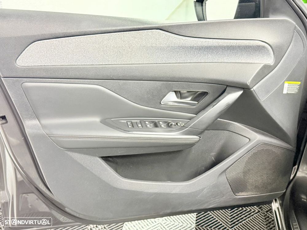 Peugeot 308 BlueHDi FAP 130 EAT8 Stop & Start GT - 31