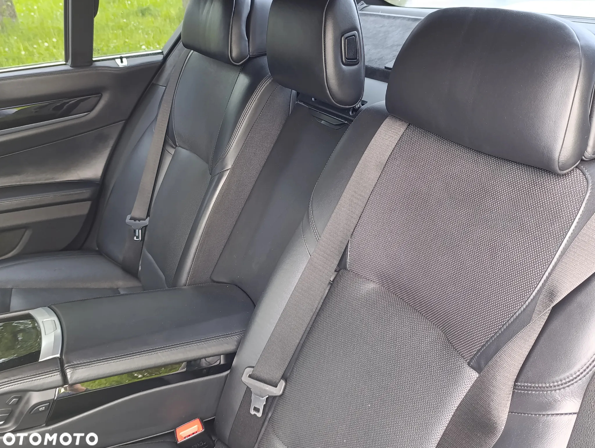 BMW Seria 7 - 27