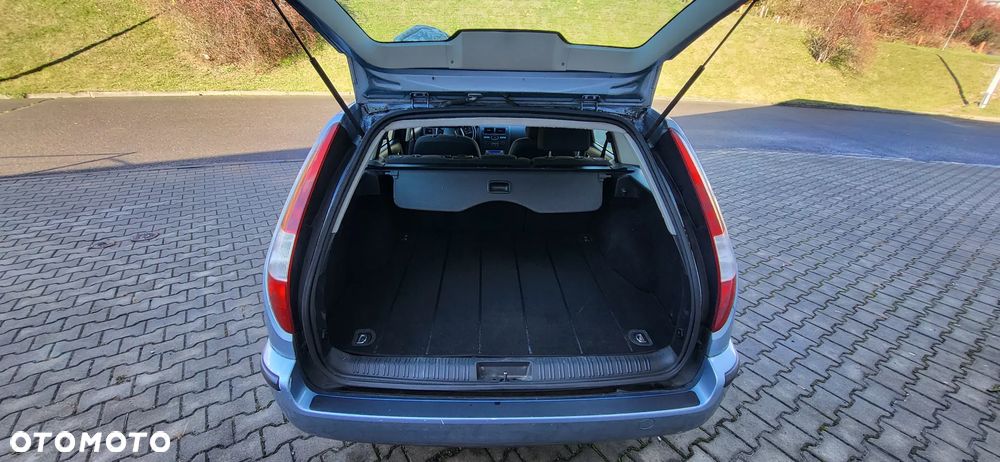 Ford Mondeo 1.8 Ambiente - 18