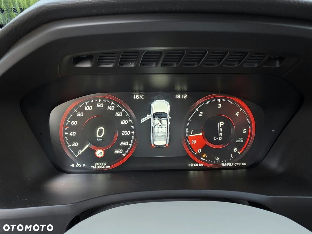 Volvo XC 90 - 28