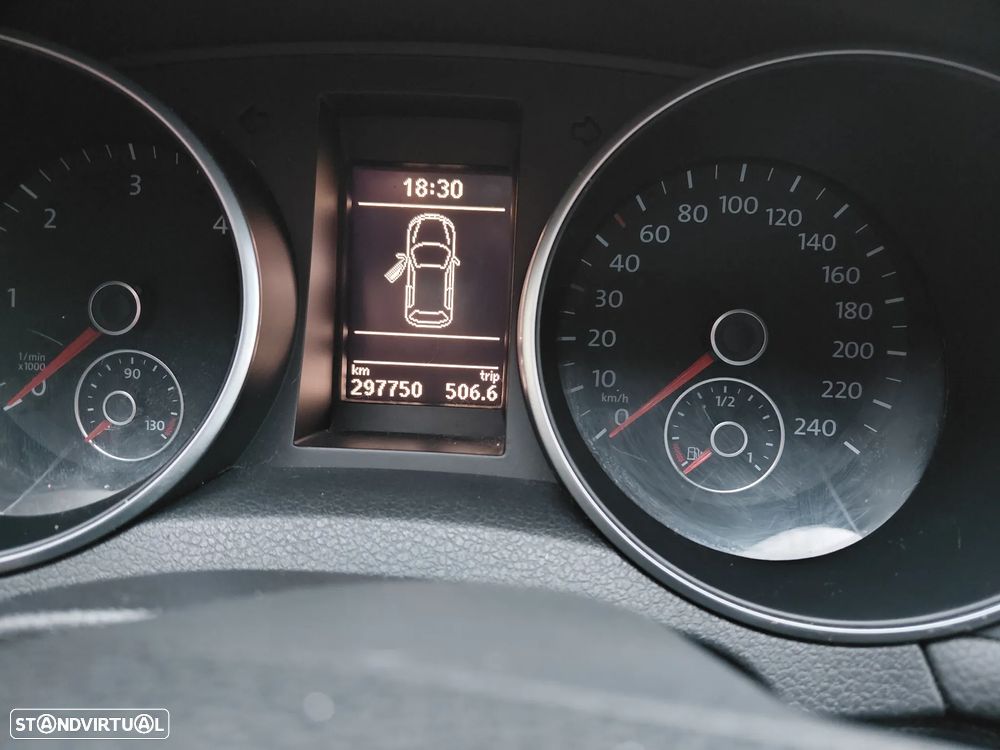 VW Golf 1.6 TDi Confortline - 2