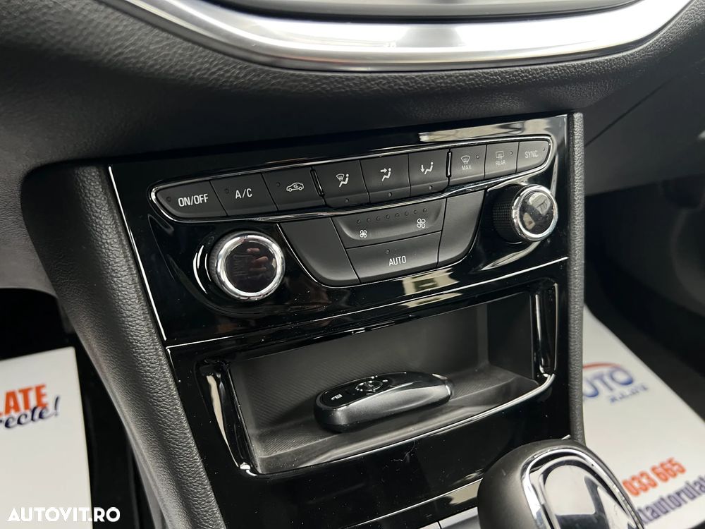 Opel Astra 1.5 D Start/Stop Sports Tourer Automatik Elegance - 12