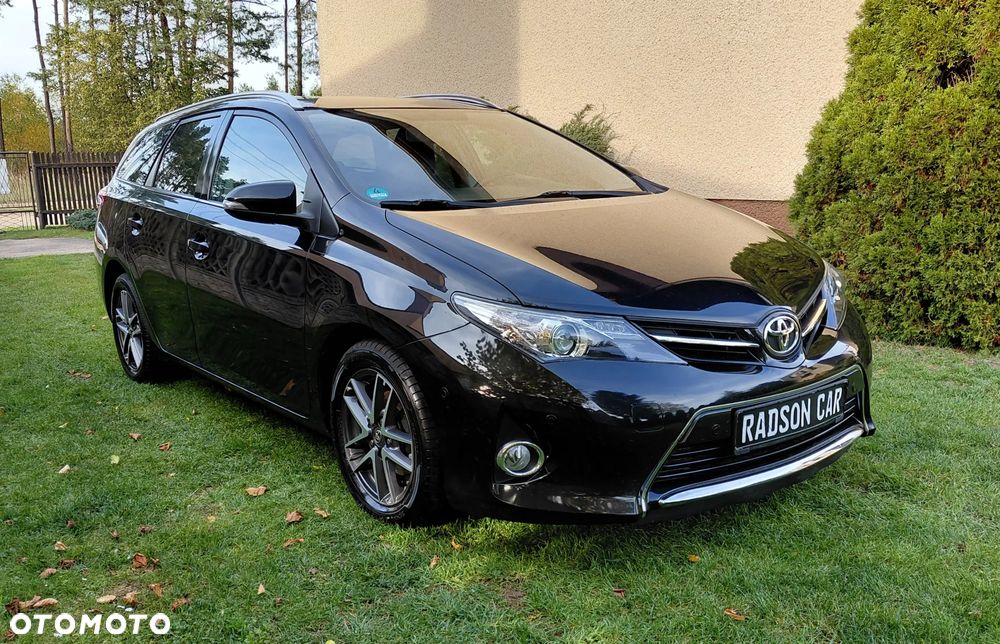 Toyota Auris 2015 photo 4