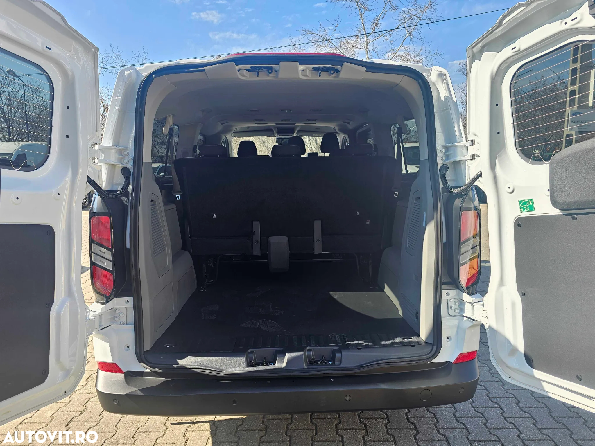 Ford Transit Custom Kombi 320 2.0 EcoBlue 130 CP L2H1 Trend - 5