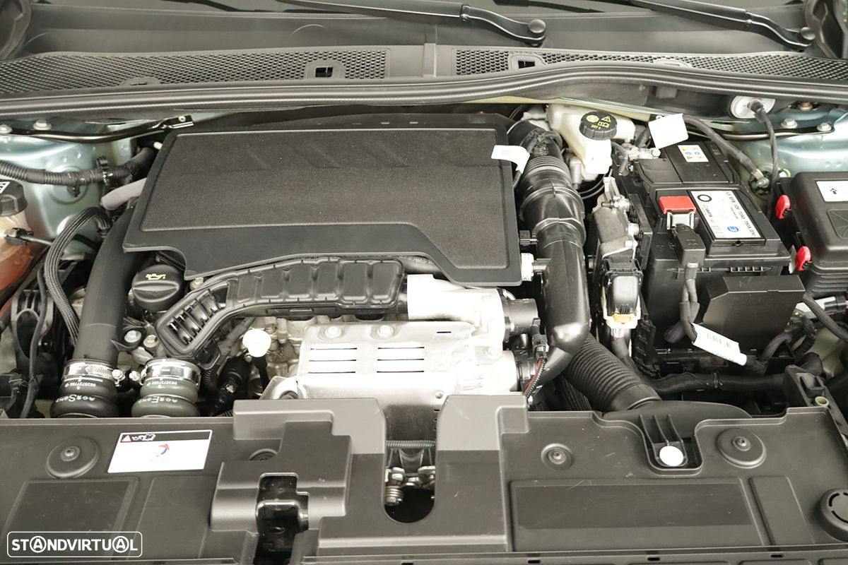 Citroën C4 1.2 PureTech Shine - 25