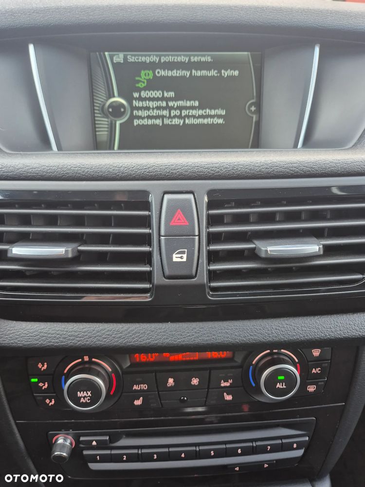 BMW X1 xDrive18d xLine - 24