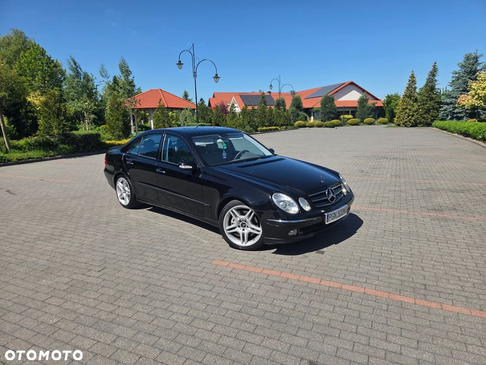 Mercedes-Benz Klasa E 500 4Matic Automatik Avantgarde - 9