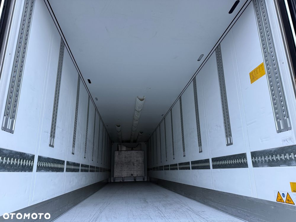 Schmitz Cargobull - 22