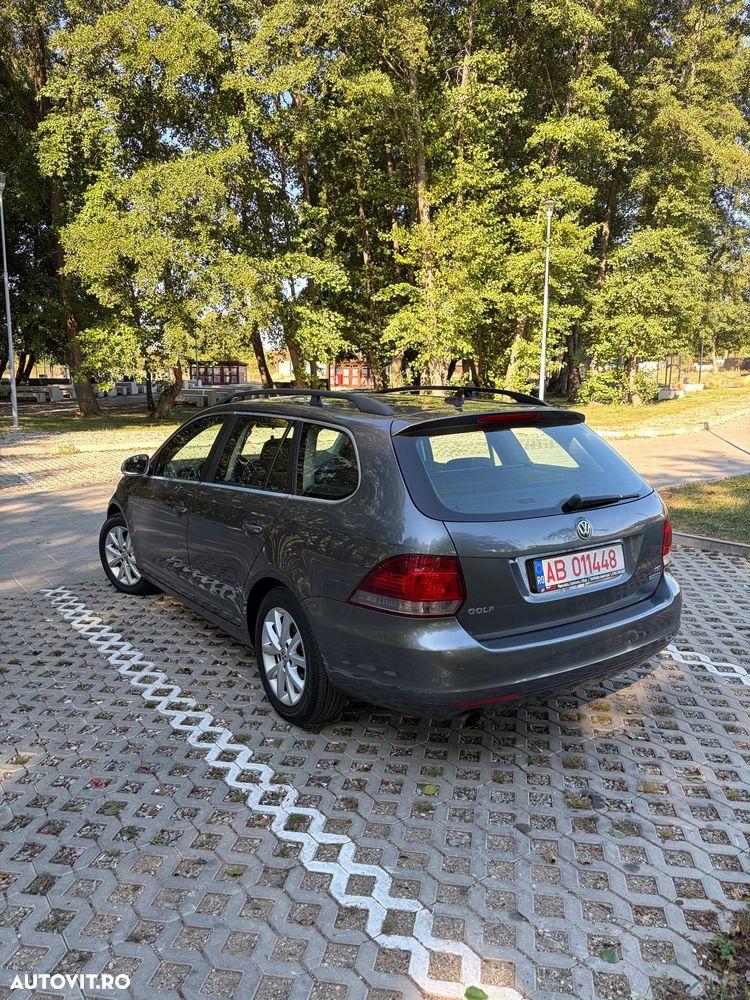 Volkswagen Golf - 4