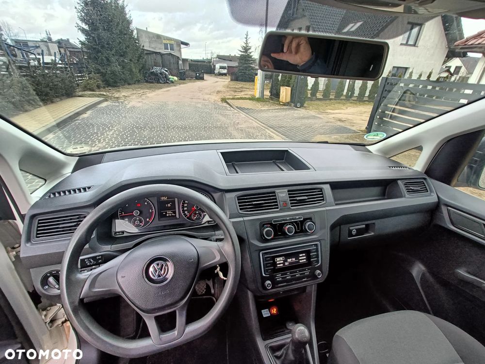 Volkswagen Caddy - 27