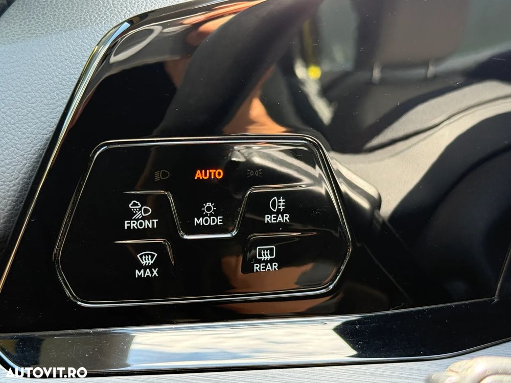 Volkswagen Golf Variant 1.5 eTSI MHEV 150CP DSG Style - 13