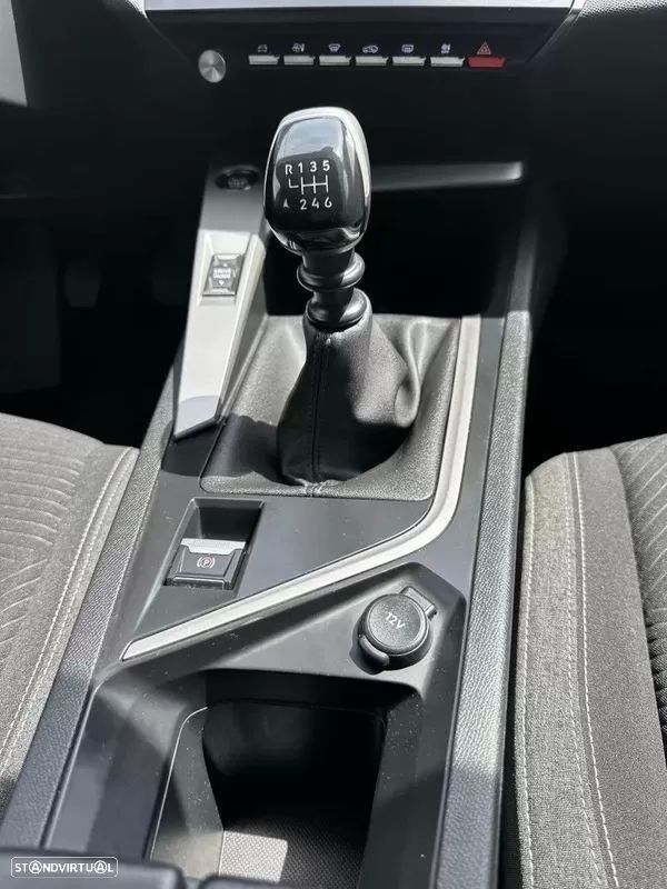 Peugeot 308 1.2 PureTech Business Line - 52