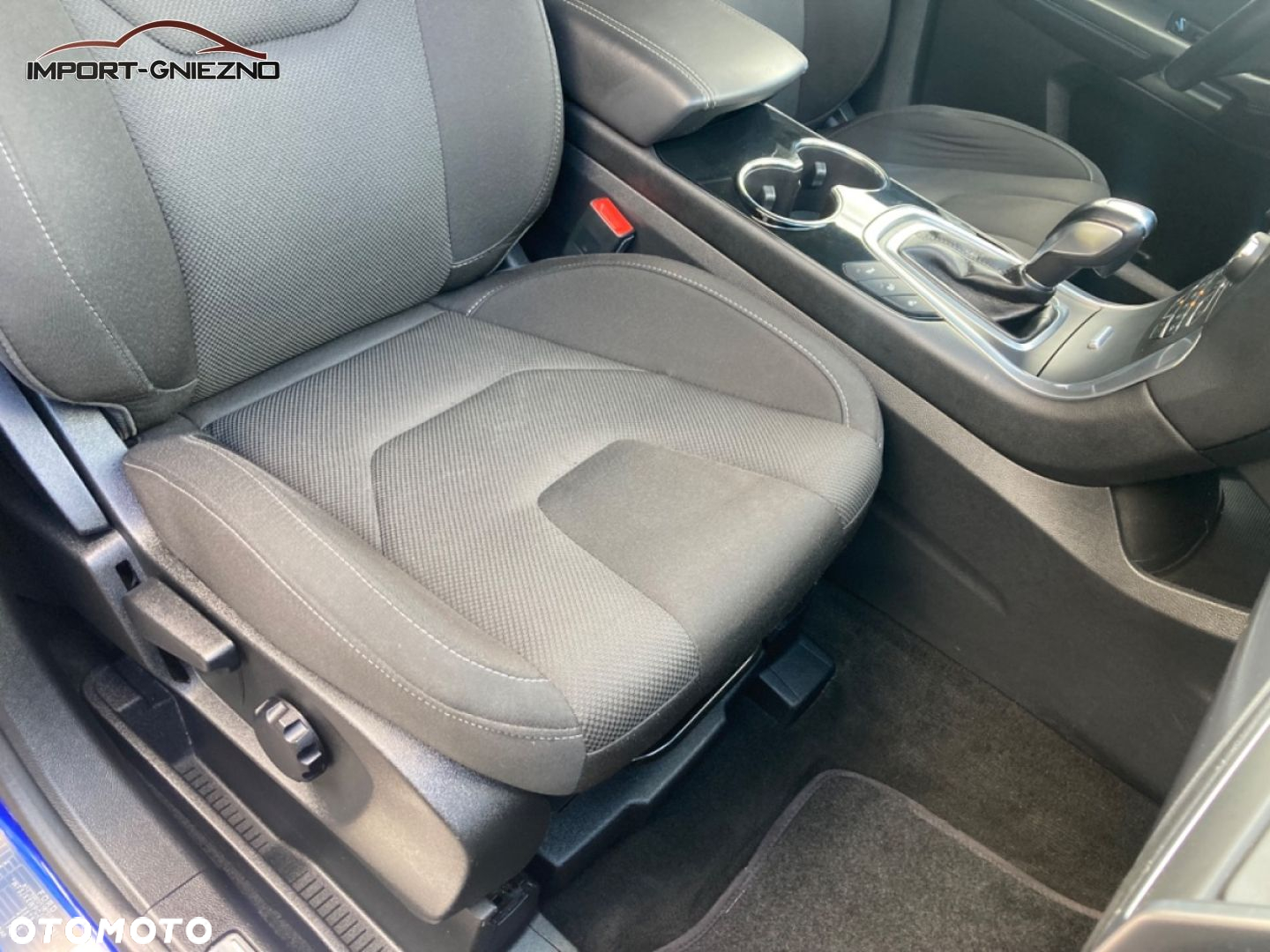 Ford S-Max - 19