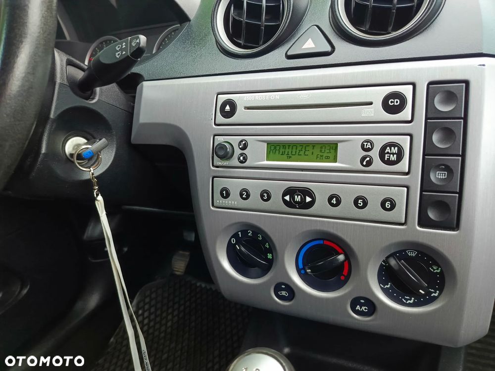 Ford Fiesta 1.4 Connection - 28