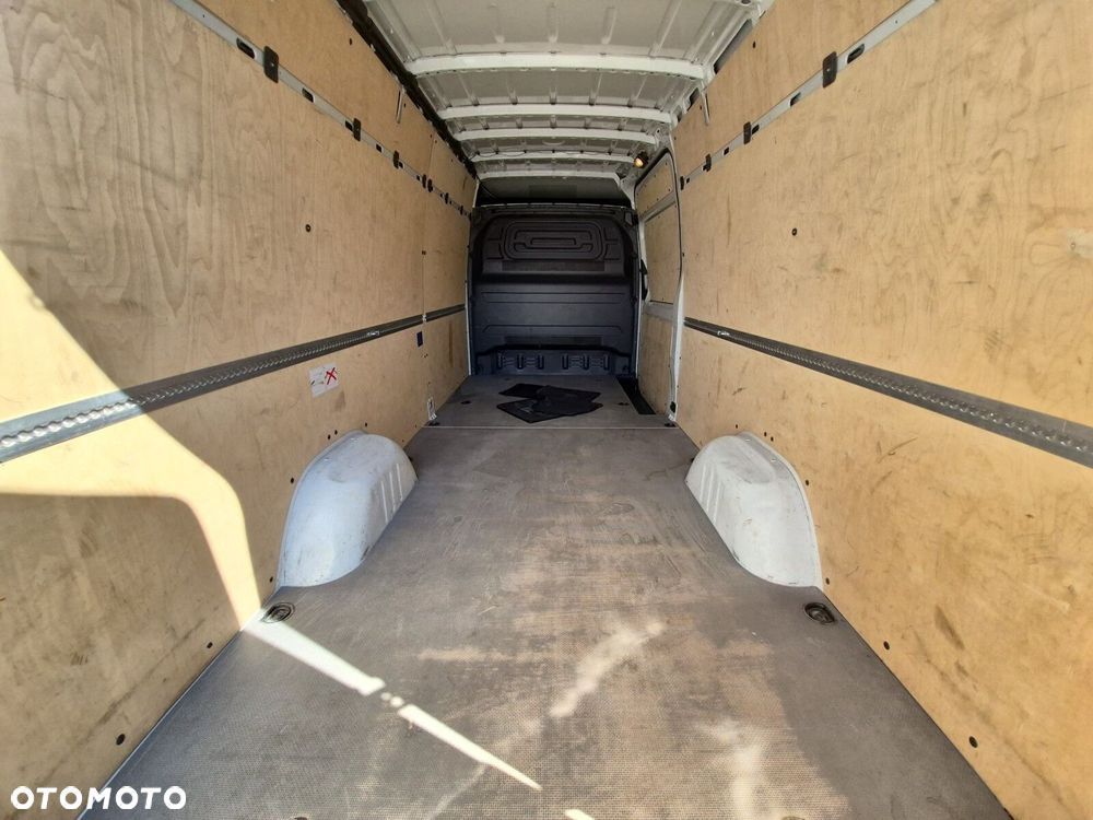 Mercedes-Benz Sprinter L4h2 - 17