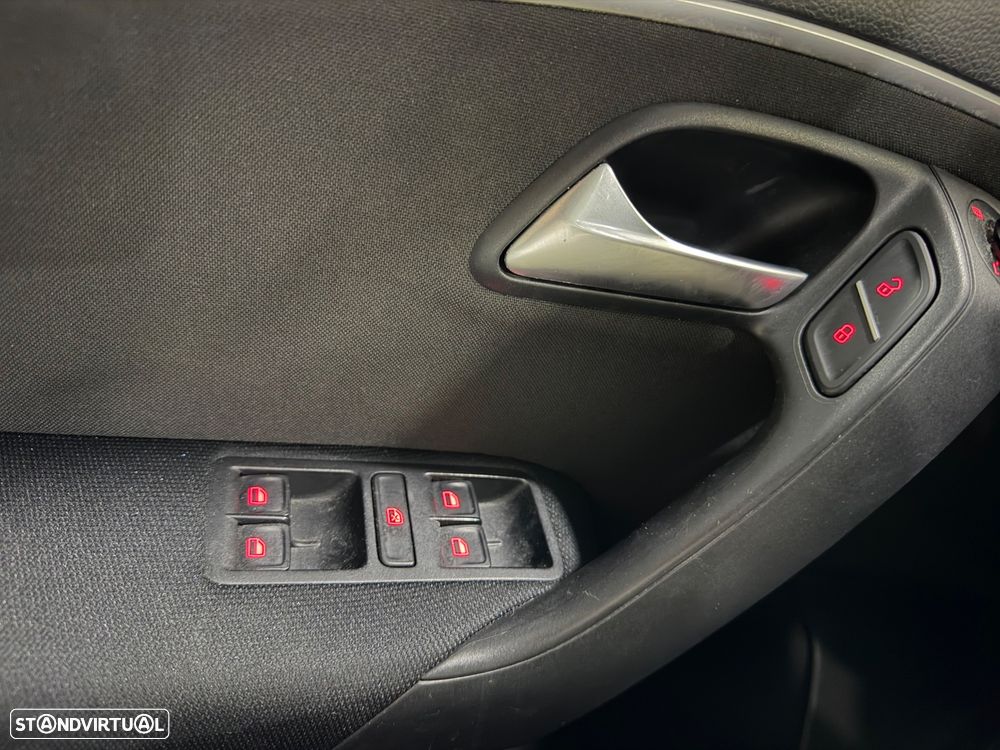 VW Polo 1.4 TDi Confortline - 11