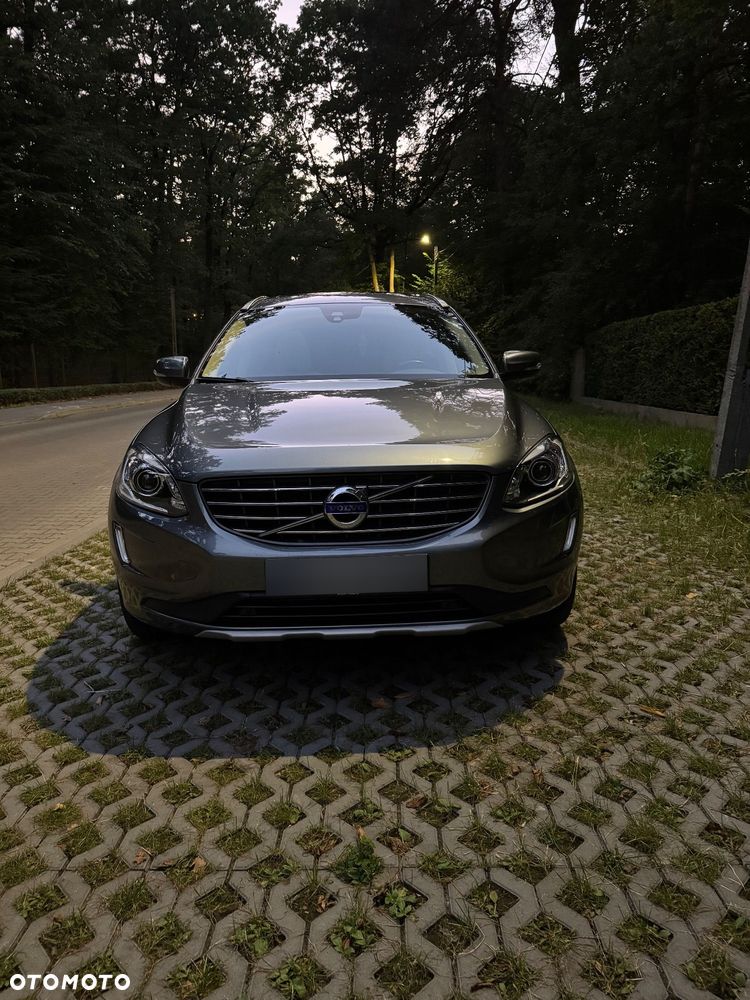 Volvo XC 60 D5 AWD Summum - 6