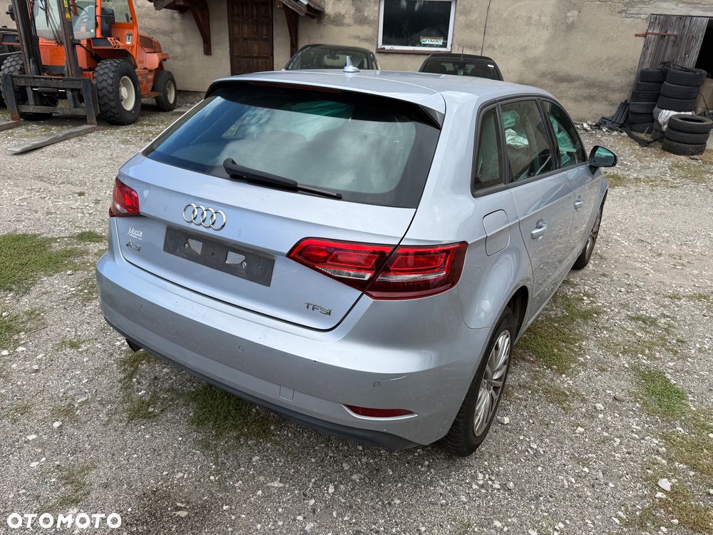 Audi A3 Sportback - 6