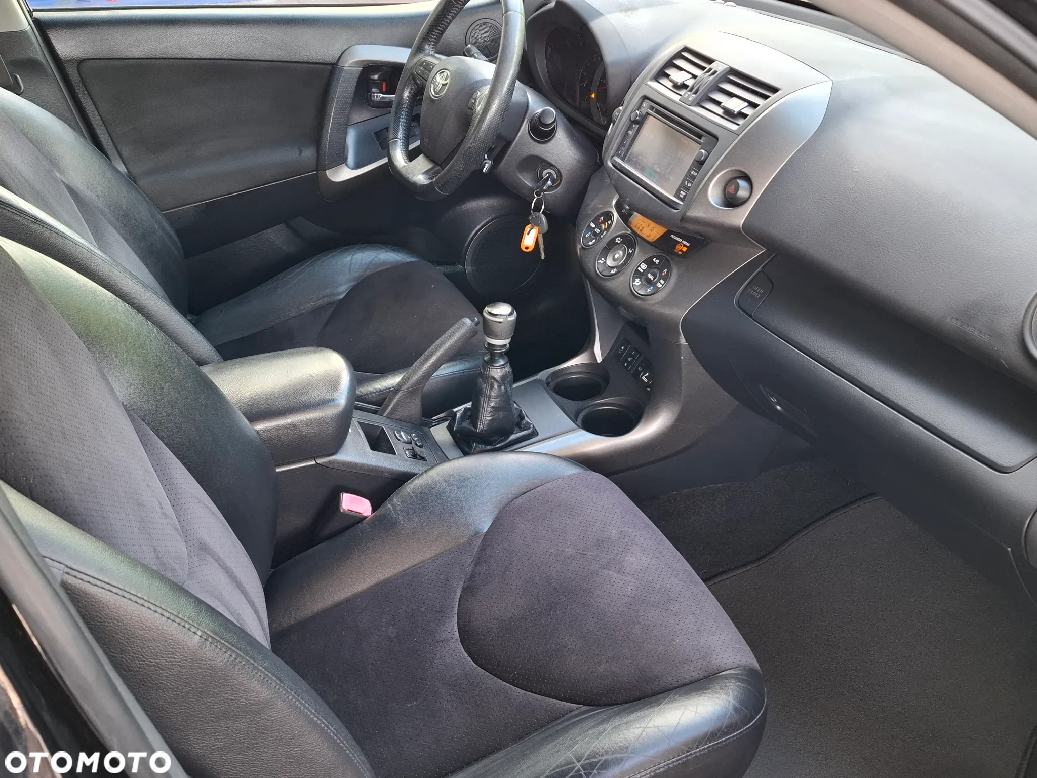 Toyota RAV4 2.2 D-4D 4x4 Comfort - 28