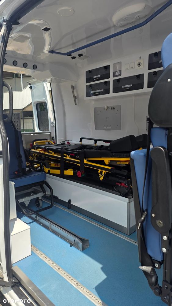 Renault Master Ambulans karetka - 6