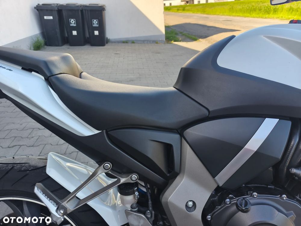 Honda CB - 21