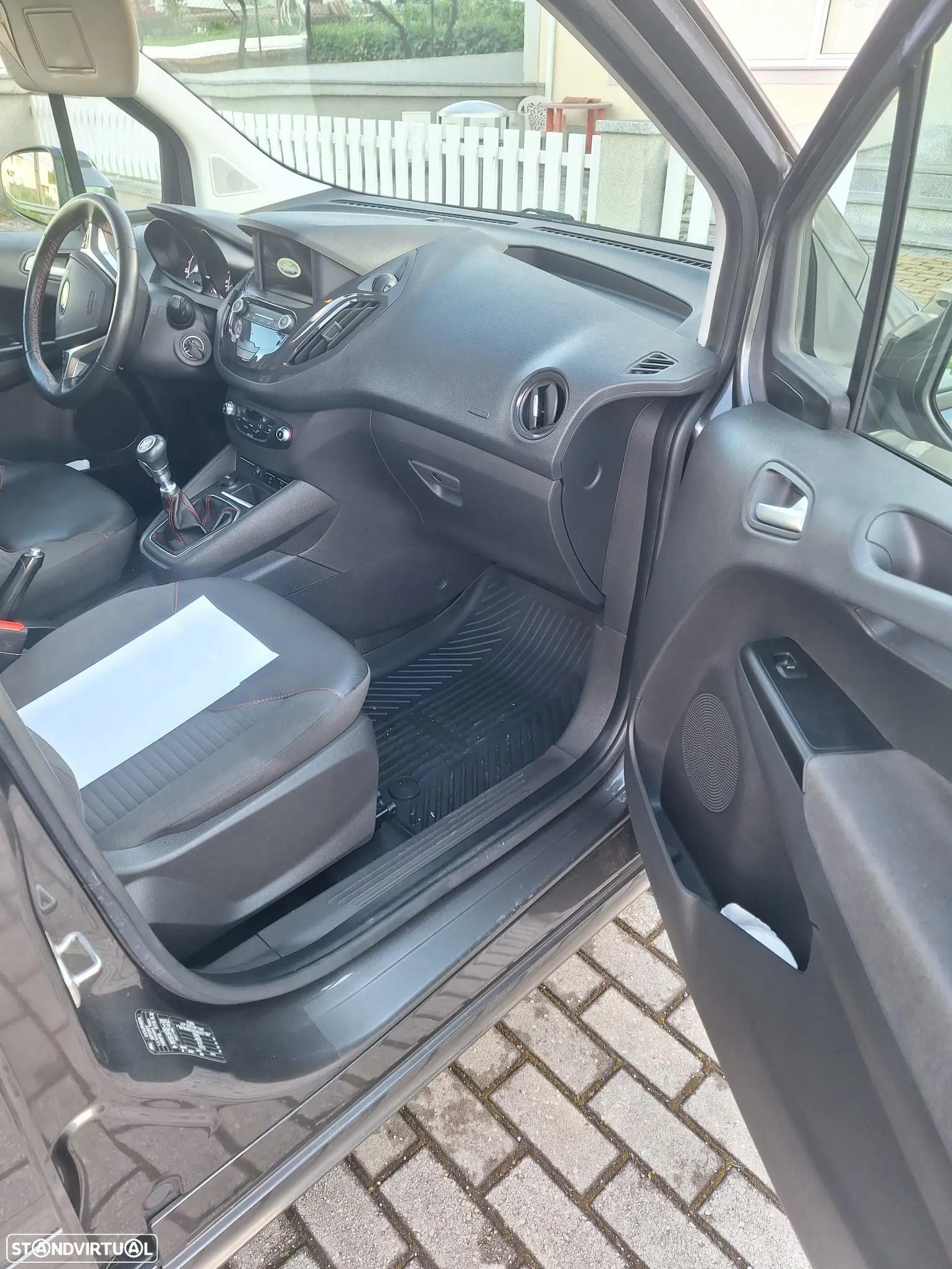 Ford Courier - 9