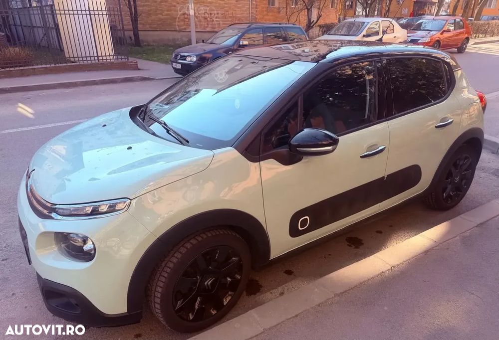 Citroën C3 Pure Tech 82 SHINE - 1