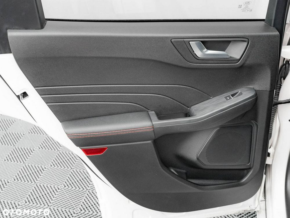 Ford Kuga 2.5 FHEV FWD ST-Line - 27