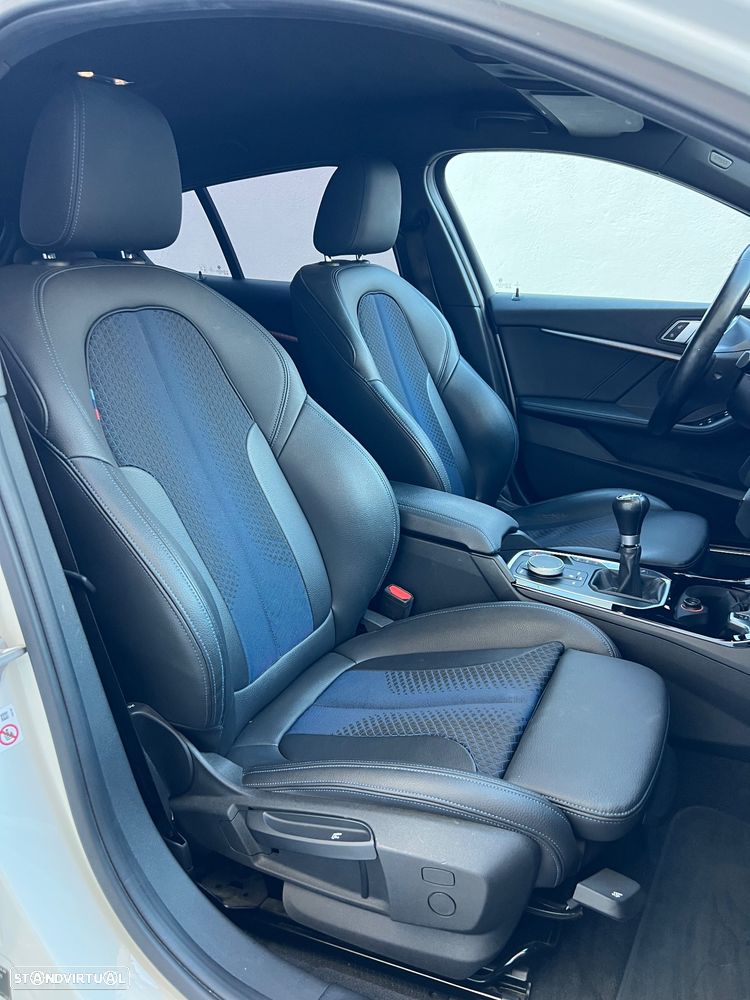 BMW 116 d Pack Desportivo M - 38