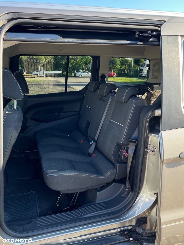 Ford Tourneo Connect 1.5 TDCi Titanium - 6