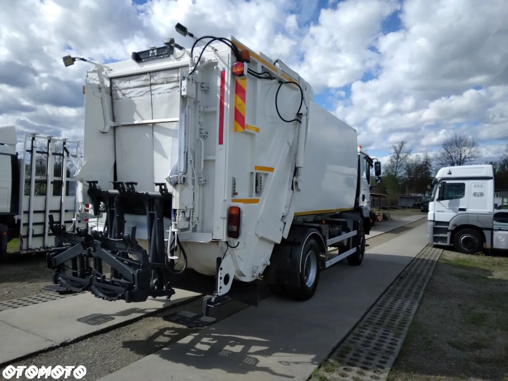 MAN TGM 18.250 4x4 Smieciarka resor - 14
